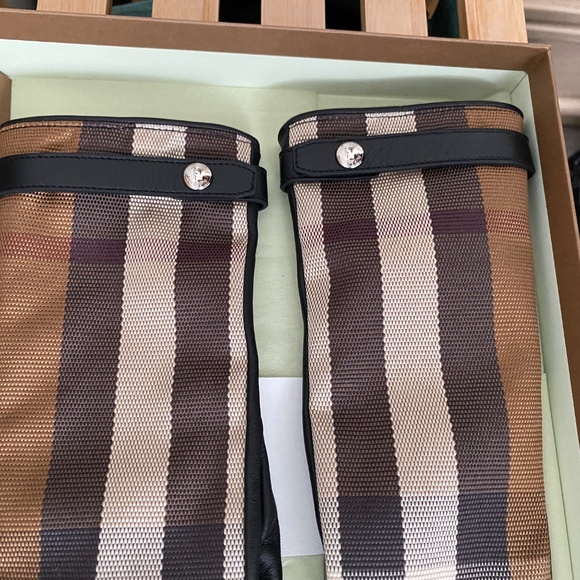 Burberry Sabrina Gloves Birch Brown - Picture 2 of 9